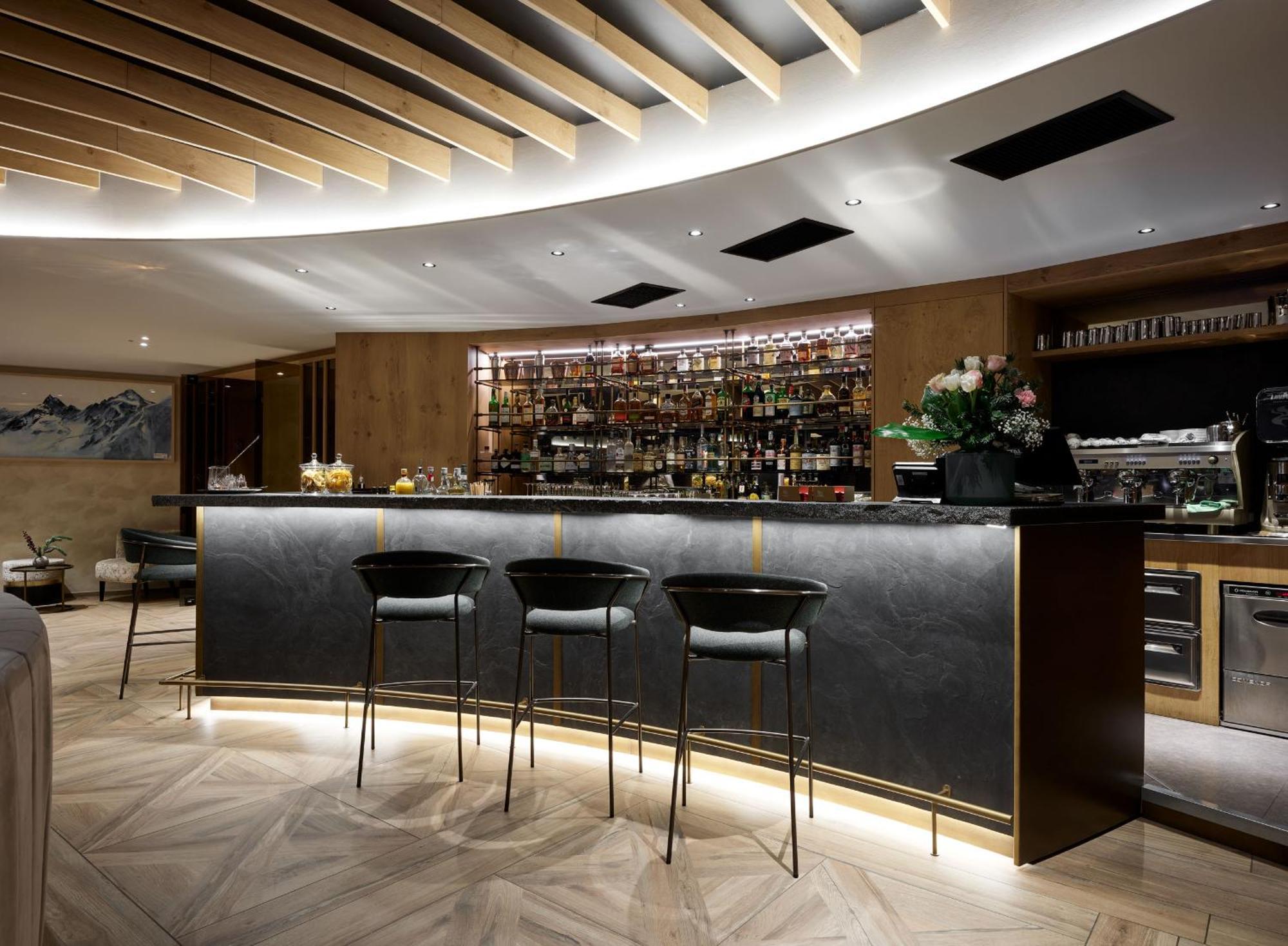 Cervino - Vretreats Hotel Breuil-Cervinia Ngoại thất bức ảnh