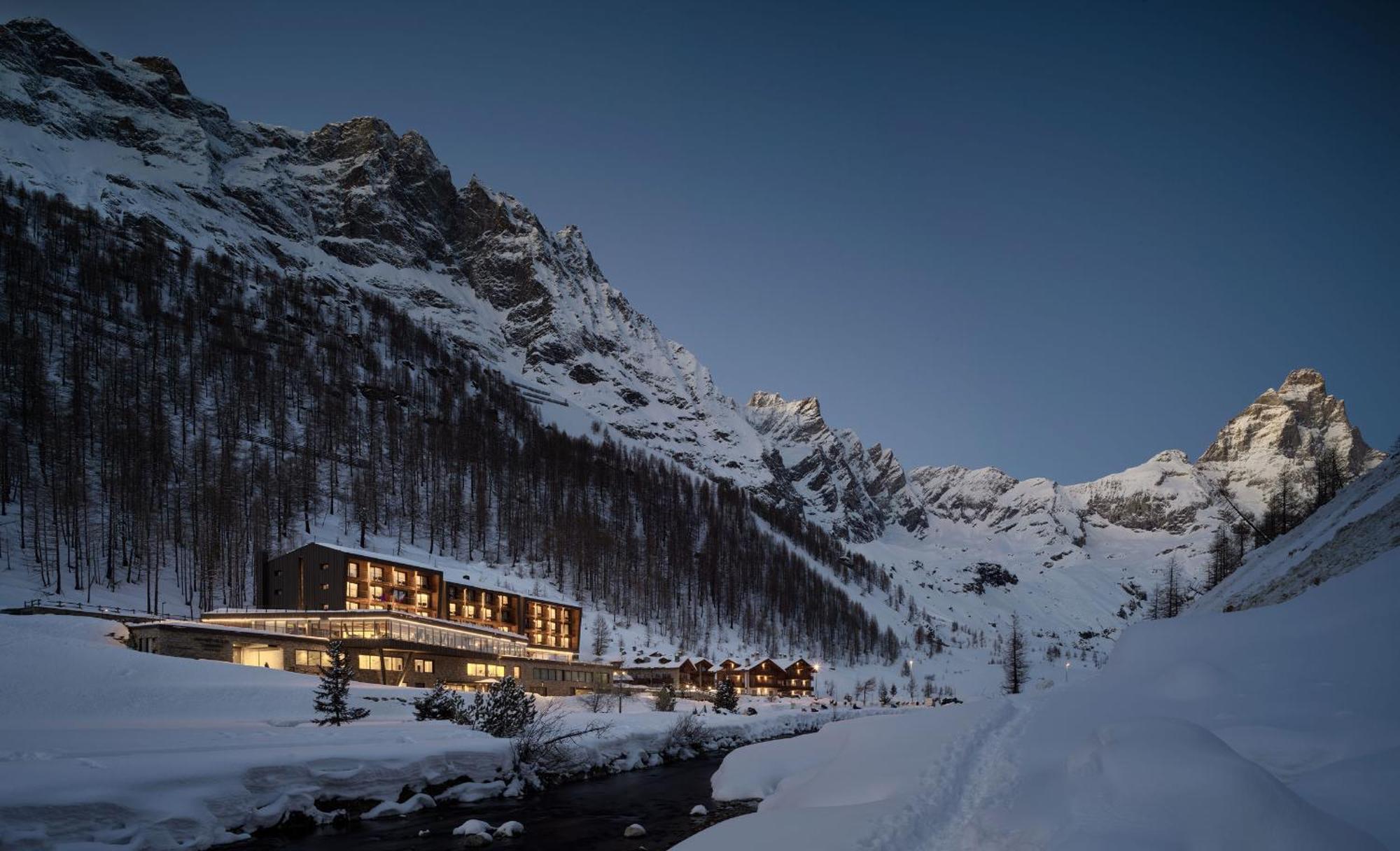 Cervino - Vretreats Hotel Breuil-Cervinia Ngoại thất bức ảnh